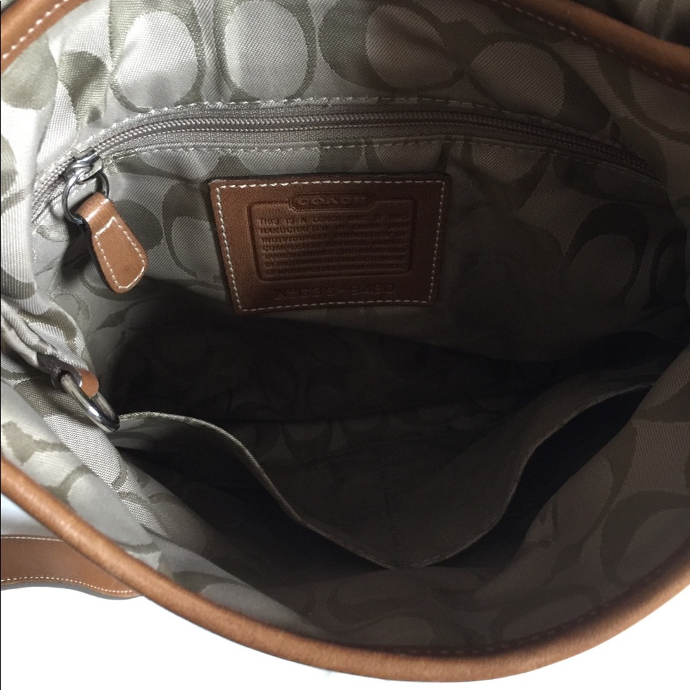Beautiful leather handbag by Coach
